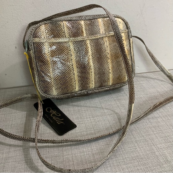 NWT! Exotic HALA Genuine SNAKESKIN Mini CROSS BODY Purse FESTIVAL Swing Pack BAG - Picture 2 of 6